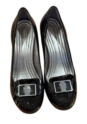 Coach Women's Black Patent Leather Stiletto Pumps Size 6.5 B thumbnail 1