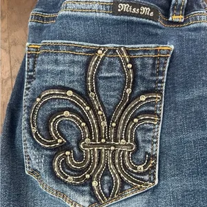 Miss Me Jeans thumbnail 2