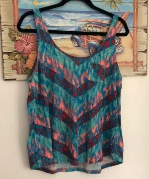 Empyre tank perfect condition size large thumbnail 1