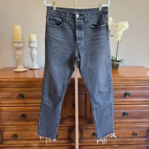 Levi's 501 Skinny Jeans Black Wash Frayed Hem W28 L28 thumbnail 2