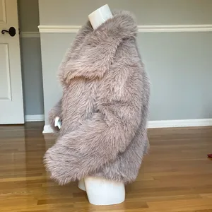 FLYGO Women’s Gray Faux Fur Short Jacket Snap Front Collared Pockets Size L A475 thumbnail 2