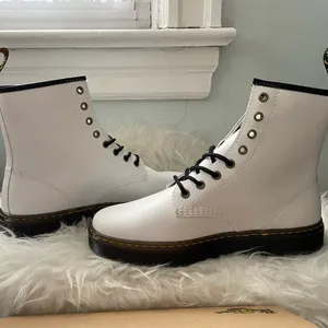 Dr. Martens Zavala White thumbnail 3