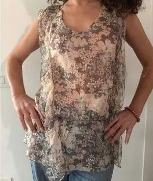 Vintage Y2K Intimissimi Moody Floral Semi Sheer Silk Top Women's sz. Medium thumbnail 1
