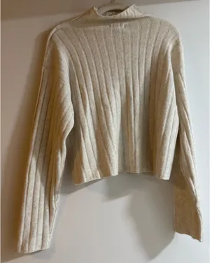 Universal Threads Sweater thumbnail 1