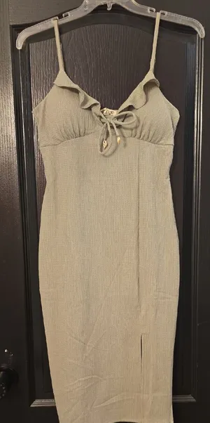 Derek Heart Sage Green Tie-Front Midi Dress thumbnail 1