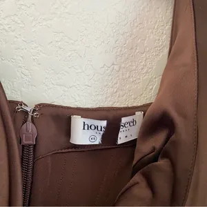 House of CB Faye Satin Pleated Midi Dress Size XS brown‎ $269 NWOT thumbnail 11