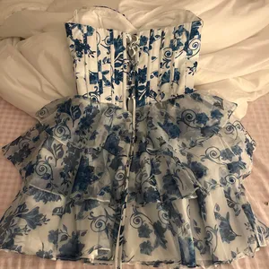 Windsor Blue and white floral strapless dress thumbnail 2
