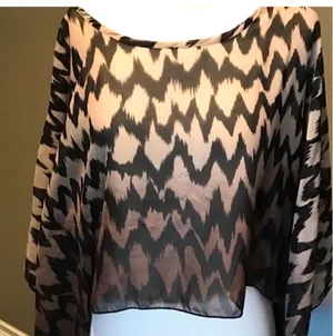 Romeo & Juliet Couture Ombre Pattern Blouse thumbnail 1