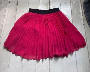 Abercrombie & Fitch Red Pleated Mini Skirt thumbnail 1
