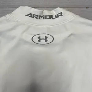 Under Armour - Men’s White Fitted Thermal Top - Size Small thumbnail 4