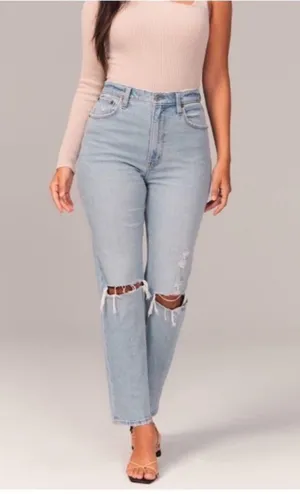 Abercrombie & Fitch Curve Love Ultra High Rise The Ankle Straight Jeans thumbnail 3