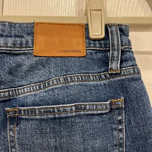 J. Crew Slim Broken-in Boyfriend‎ Distressed Blue Denim Jeans Womens Size 27 thumbnail 4