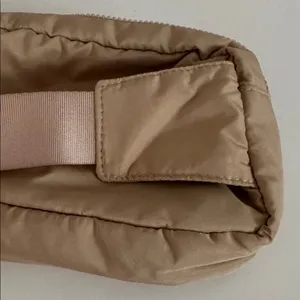 Wilo The Label tan belt Bag EUC thumbnail 4