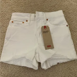 Levi's Women's White High-Rise Shorts thumbnail 1
