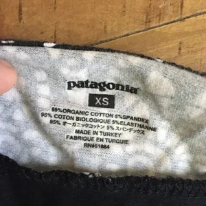 Patagonia XS black and white v-neck sleeveless Margot dress thumbnail 3