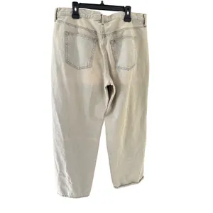 Universal Thread Womens 16 Mid Rise 90s Baggy Jeans Light‎ Wash Button Fly Blue thumbnail 3