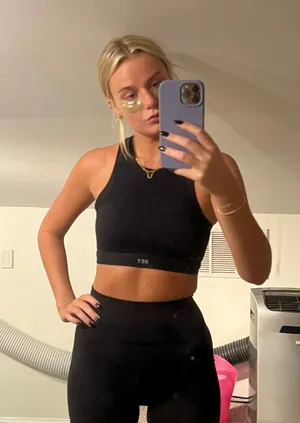 Set Active High Neck Sports Bra thumbnail 1
