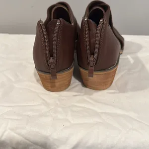 Olive Street Charliee Comfort Criss Cross Slip on Flat Black 10 thumbnail 4
