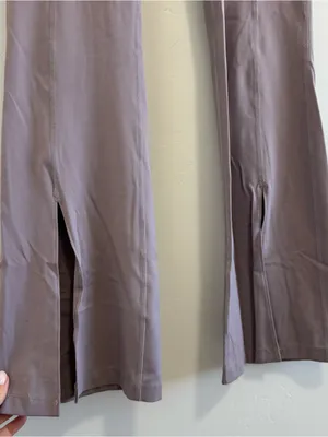 Lululemon In The Groove Flare Pant in Violet Verbena size 4 thumbnail 2