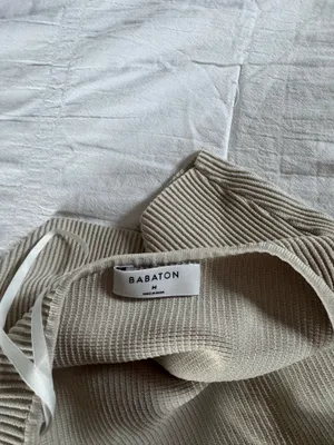 Aritzia Babaton Tank thumbnail 3