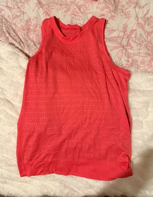Lululemon Tank thumbnail 1
