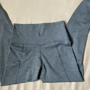 Nike Dri-Fit Leggings with scrunch at the bottoms thumbnail 1