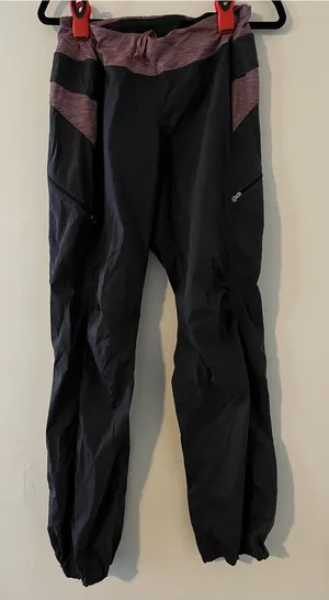 Lululemon Black Pink Jogger Track Pants 8 Outdoors Hiking Athletic Running thumbnail 1