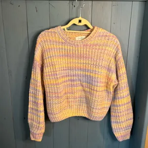 Jessica Simpson Pastel Striped Cropped Oversized Wool Sweater | Medium thumbnail 3