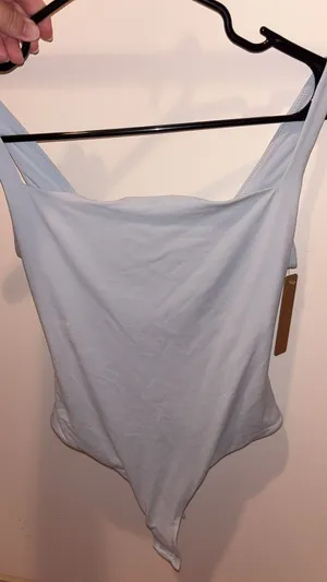 SKIMS Fits Everybody Bodysuit thumbnail 2