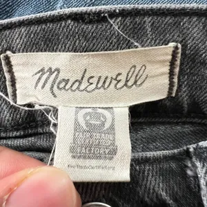 886 | Madewell Curvy Perfect Vintage Straight‎ Jeans Black Raw Hem Womens 23 thumbnail 4