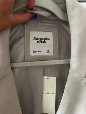 Abercrombie Cropped Light Blazer thumbnail 2