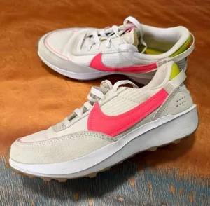 Nike Waffle Debut Athletic Sneakers White Hot Punch Pink Green size 7.5 thumbnail 1