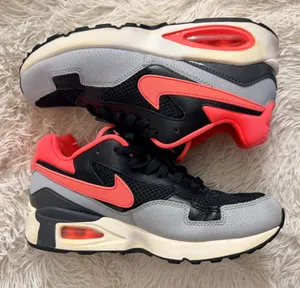 Nike Air Max ST International Women’s Size 7.5 Running Shoes #705003-003 thumbnail 8