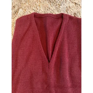 Vintage 1970s Chevron Pattern Knit Sweater Vest Union Made USA Burgundy Retro thumbnail 4