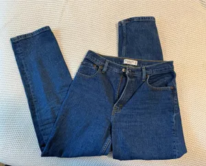 Abercrombie & Fitch 90’s High Rise thumbnail 1