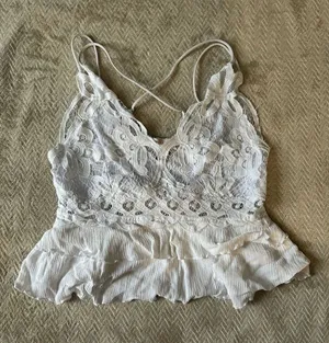Cute White Ami shirt size Large White thumbnail 1