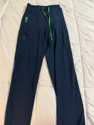 Navy Carhartt scrub set thumbnail 2