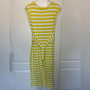 Loft Striped Tie‎ Waist V-Neck Midi Dress Yellow and White Striped Size: Medium thumbnail 4