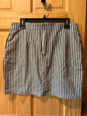 Hollister Ultra High Rise Striped Mini Skirt with Front Slits thumbnail 2
