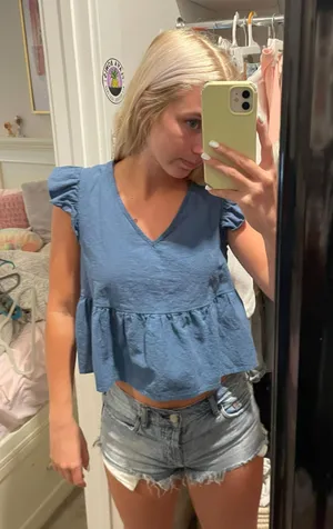 Flowy blue shirt Size M thumbnail 1