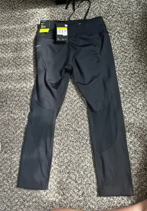 Nike Cropped Leggings thumbnail 1