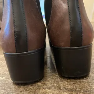 Cole Haan Grand Os Signature size 9.5 B women Chelsea Ankle bootie‎ Leather thumbnail 8