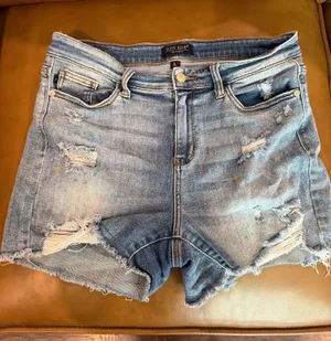 Judy Blue Shorts Distressed thumbnail 1