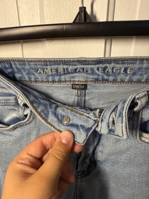 American Eagle Outfitters Women’s Mom Jeans light wash high rise stretch size 0 thumbnail 7