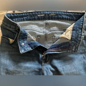 Women’s High-Rise WOW Straight Jeans. Size 6. Old Navy. Like New! thumbnail 5