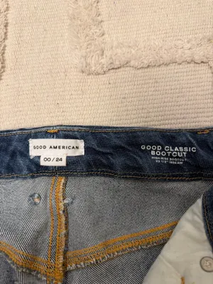 Good American Jeans High-Rise thumbnail 3