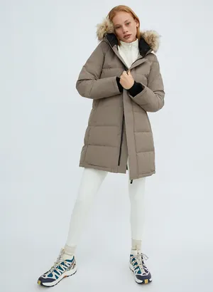 Aritzia Tna The Powder Parka Mid Length Jacket Modern Taupe Goose Down SMALL. thumbnail 2