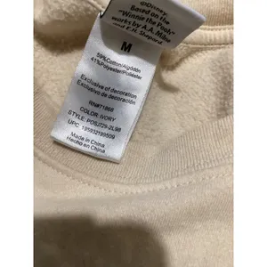 Disney Winnie the Pooh Cream Crewneck Sweatshirt Graphic Print Pullover Top M thumbnail 5
