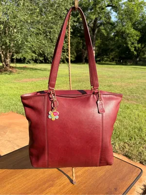 Vintage 1980s Coach Shopping Bag Large Red Leather Tote NYC USA 0535-929 thumbnail 2