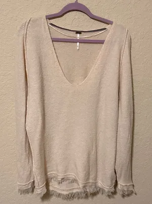 Free People Cream V-Neck Lightweight Fringe Hem Top boho oversized size m thumbnail 1